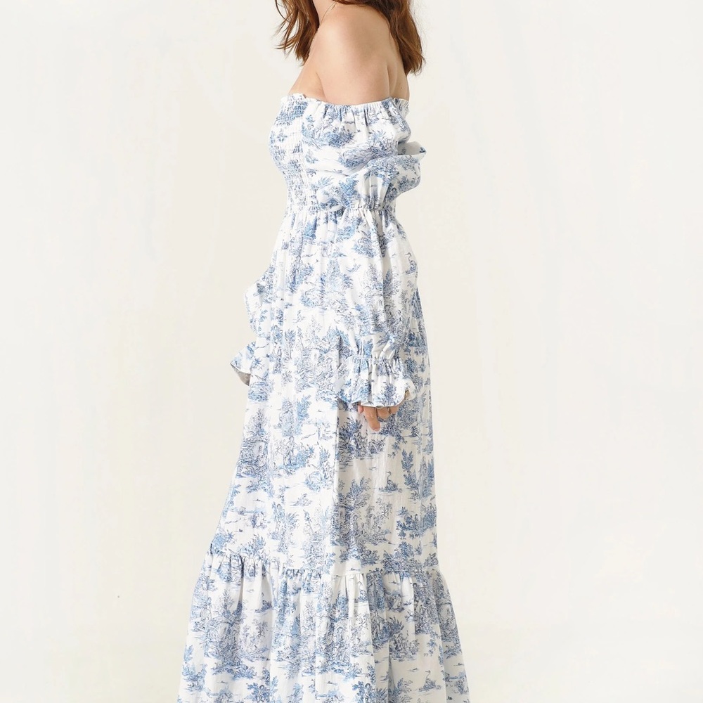 NWT Nothing Fits But- Yuki Dress Size M/L